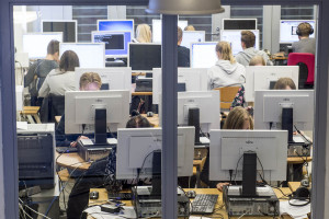 Tietotekniikan käyttö opetuksessa. Helsinge skola Vantaalla 19. lokakuuta 2015.