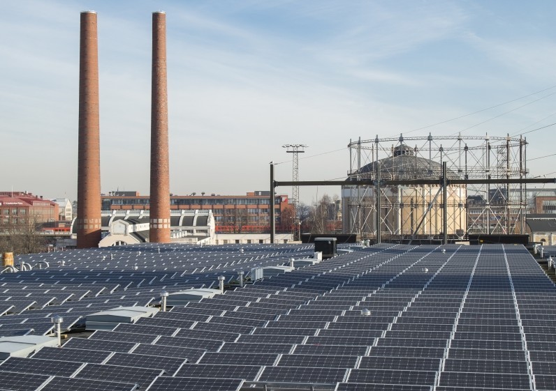 Finlands hittills största solkraftverk finns i Södervik i Helsingfors. Foto: Helen Ab