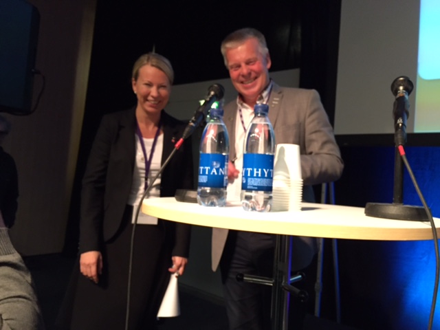 Sara Rudolfsson och Hans-Göran Johansson är stolta över att deras kommuner har lyckats bra i integrationen av flyktingar.