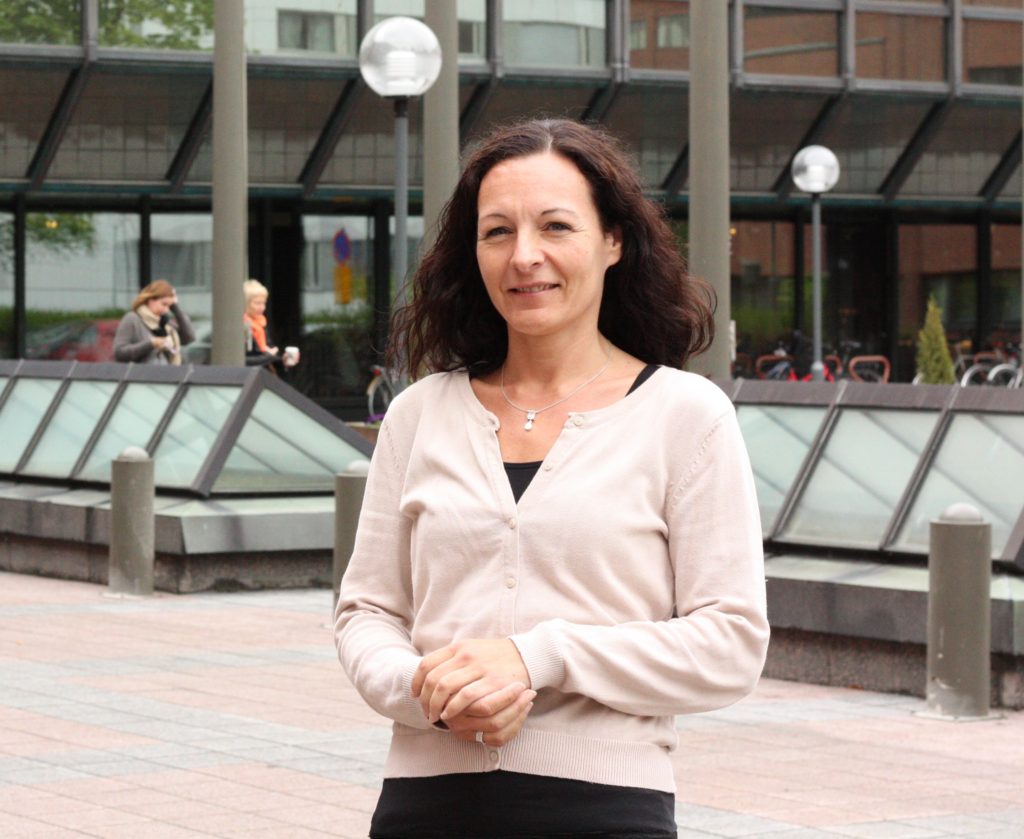 Forskardoktor Marina Lindell vid Åbo Akademi.