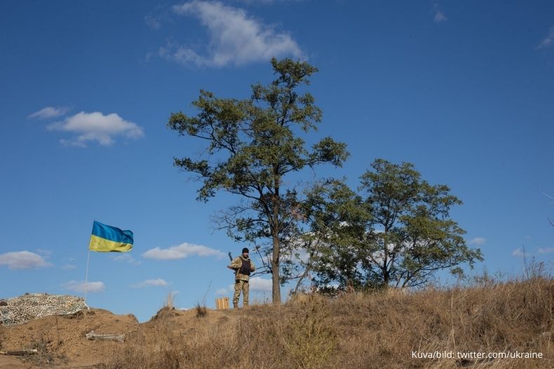 Kommuner runt om i Europa fördömer Rysslands invasion av Ukraina. 