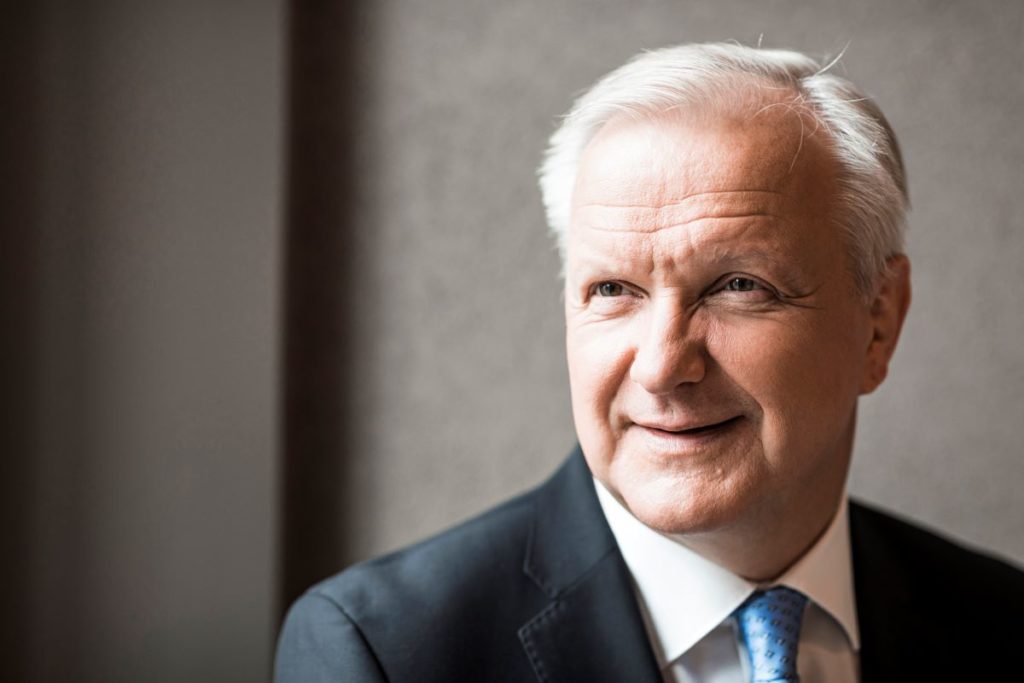 Exportindustrin existerar inte i ett vakuum, säger Olli Rehn. Kommunerna kan stödja företagens verksamhetsvillkor, och företagen kan bidra till kommunernas vitalitet.